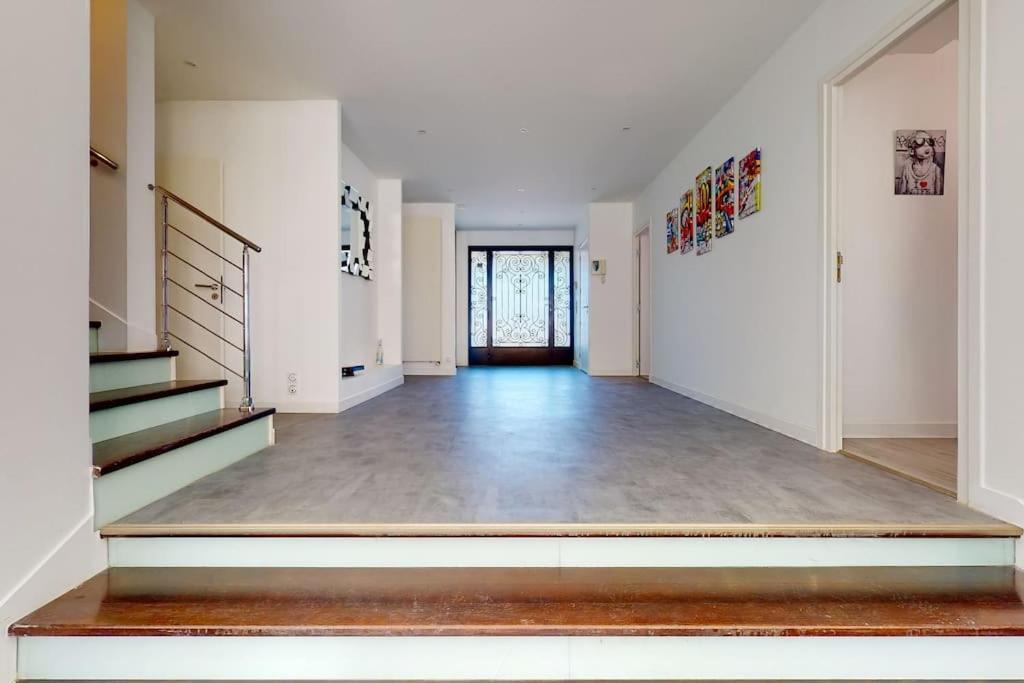Apartment 12.studio#creteil#loft#cinema#exclusif